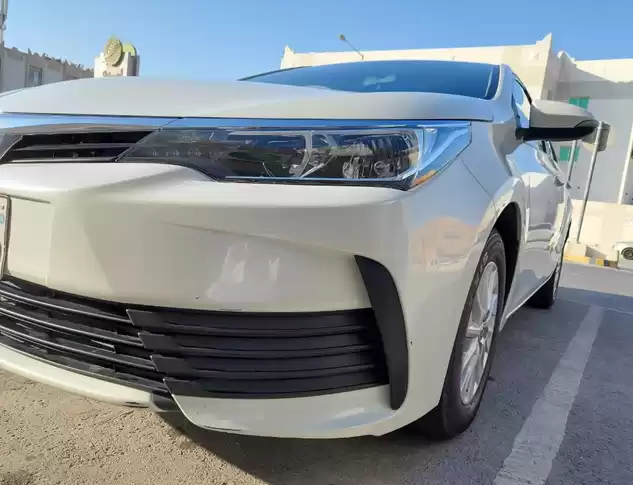 استفاده شده Toyota Corolla برای فروش که در دوحه #5281 - 1  image 
